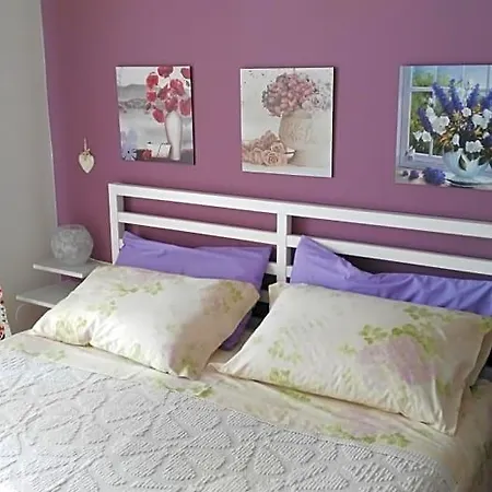 Noemi Bed & Breakfast 4*