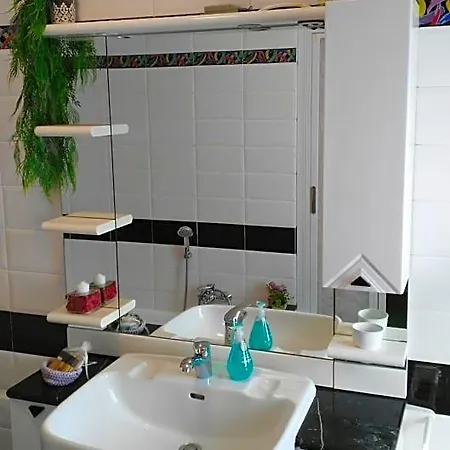 Noemi Bed & Breakfast 4*