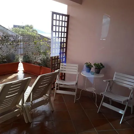 Couette-café Noemi 3*